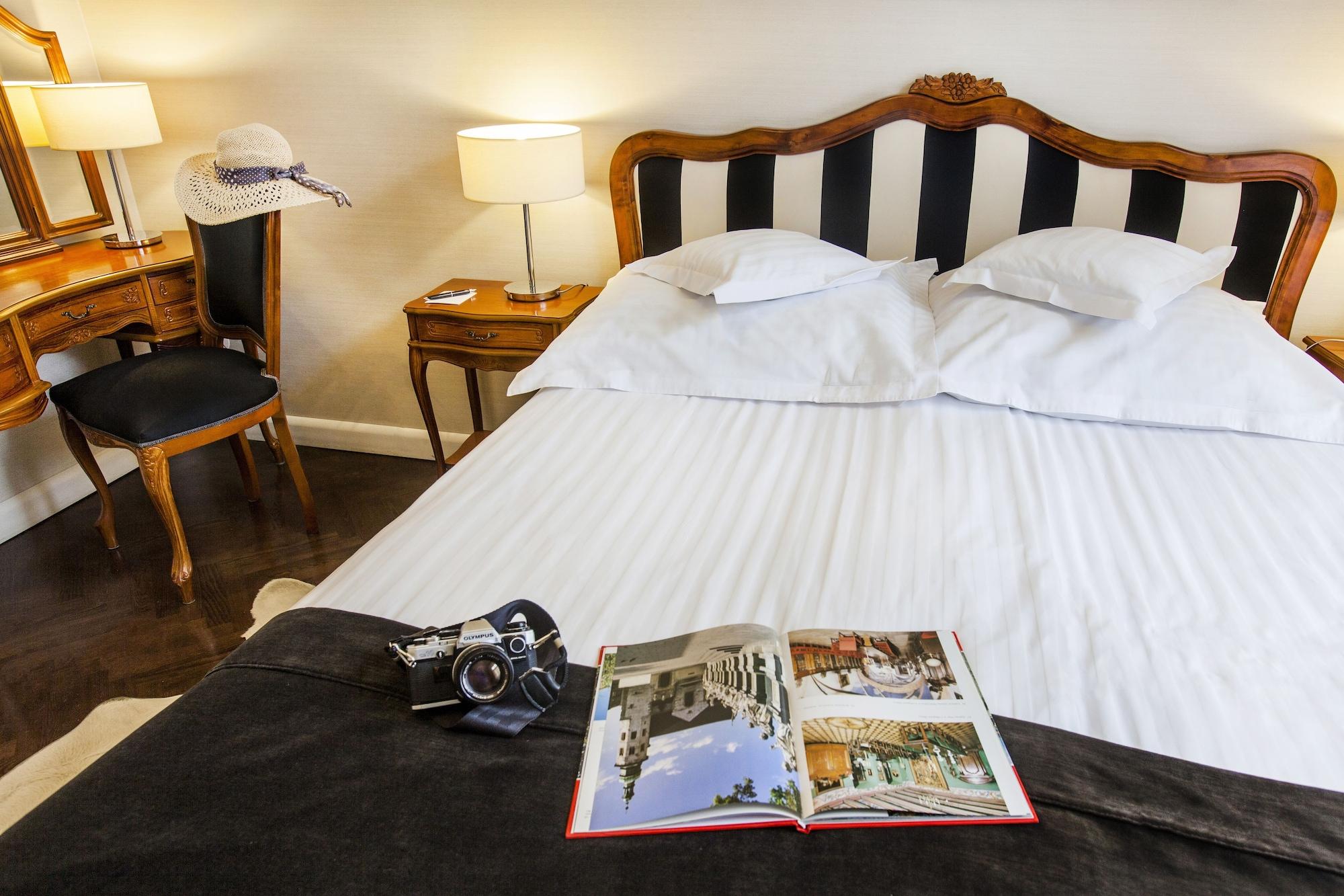 Hotel Senacki คราคูฟ ภายนอก รูปภาพ