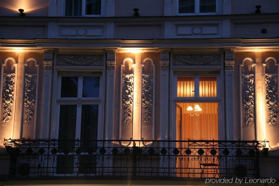 Hotel Senacki คราคูฟ ภายนอก รูปภาพ