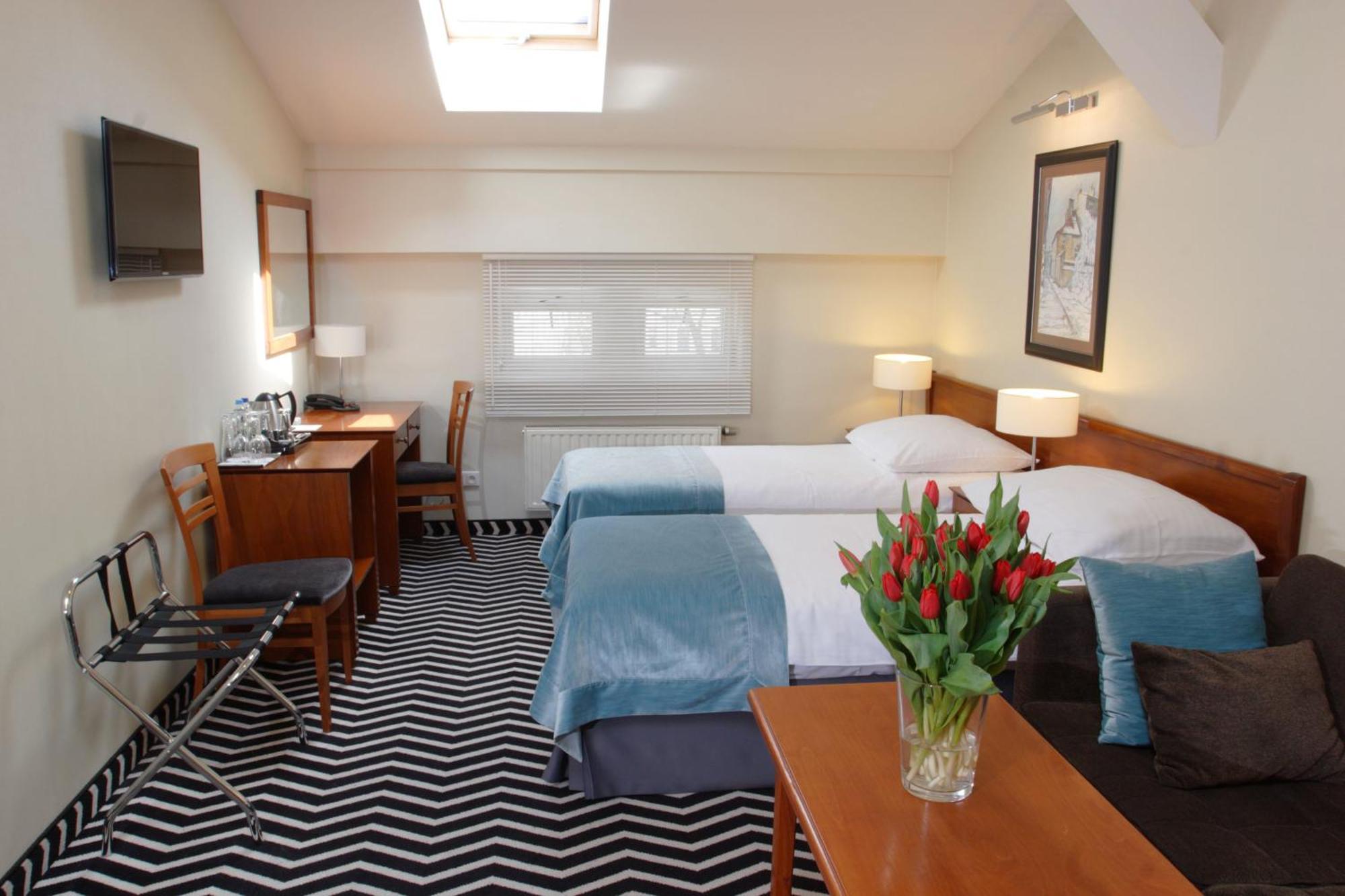 Hotel Senacki คราคูฟ ภายนอก รูปภาพ